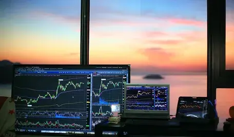 stock-trading-6525081_1280.webp