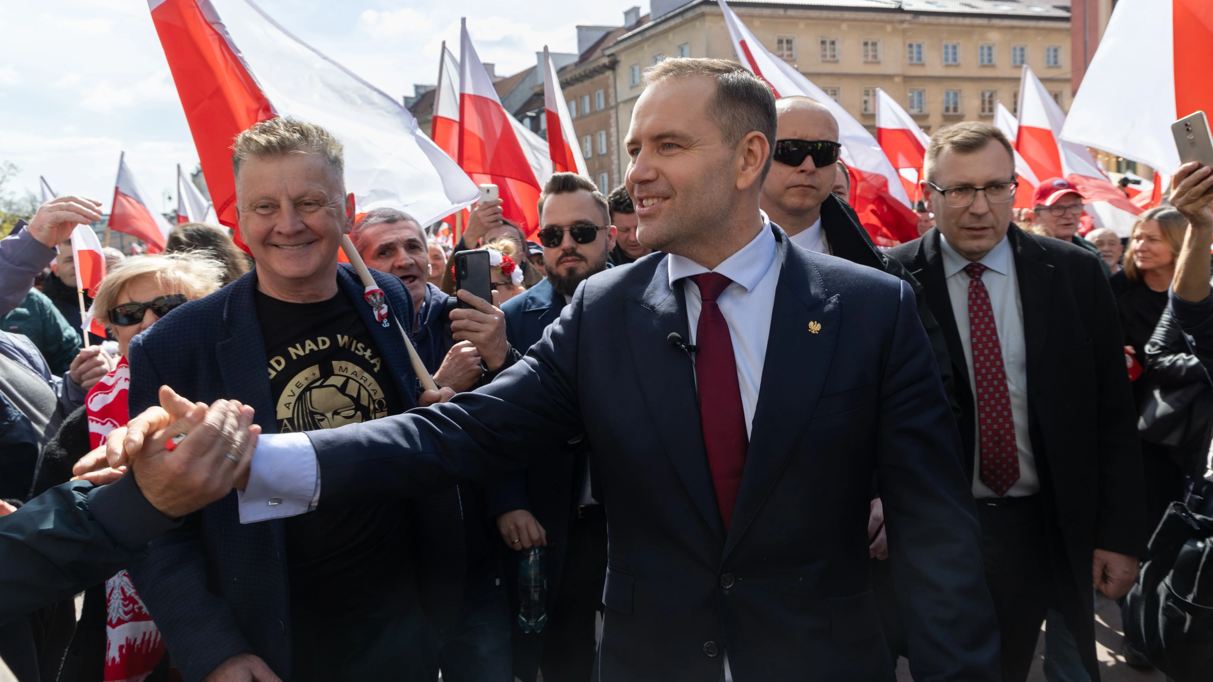 Czy w kampanię przeciwko Karolowi Nawrockiemu zaangażowano służby?
