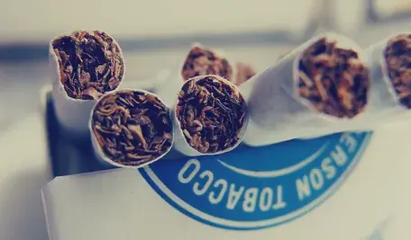 cigarettes-923183_1280.webp