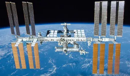 1694px-International_Space_Station_after_undocking_of_STS-132.webp