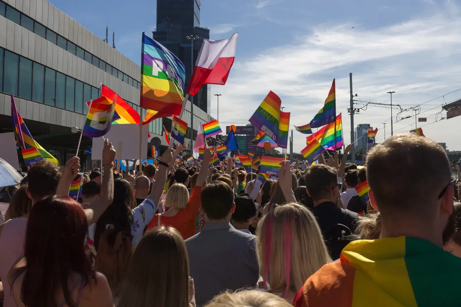 Zeskanują twarze uczestnikom Parady Równości. Aktywiści naciskają na Komisję Europejską