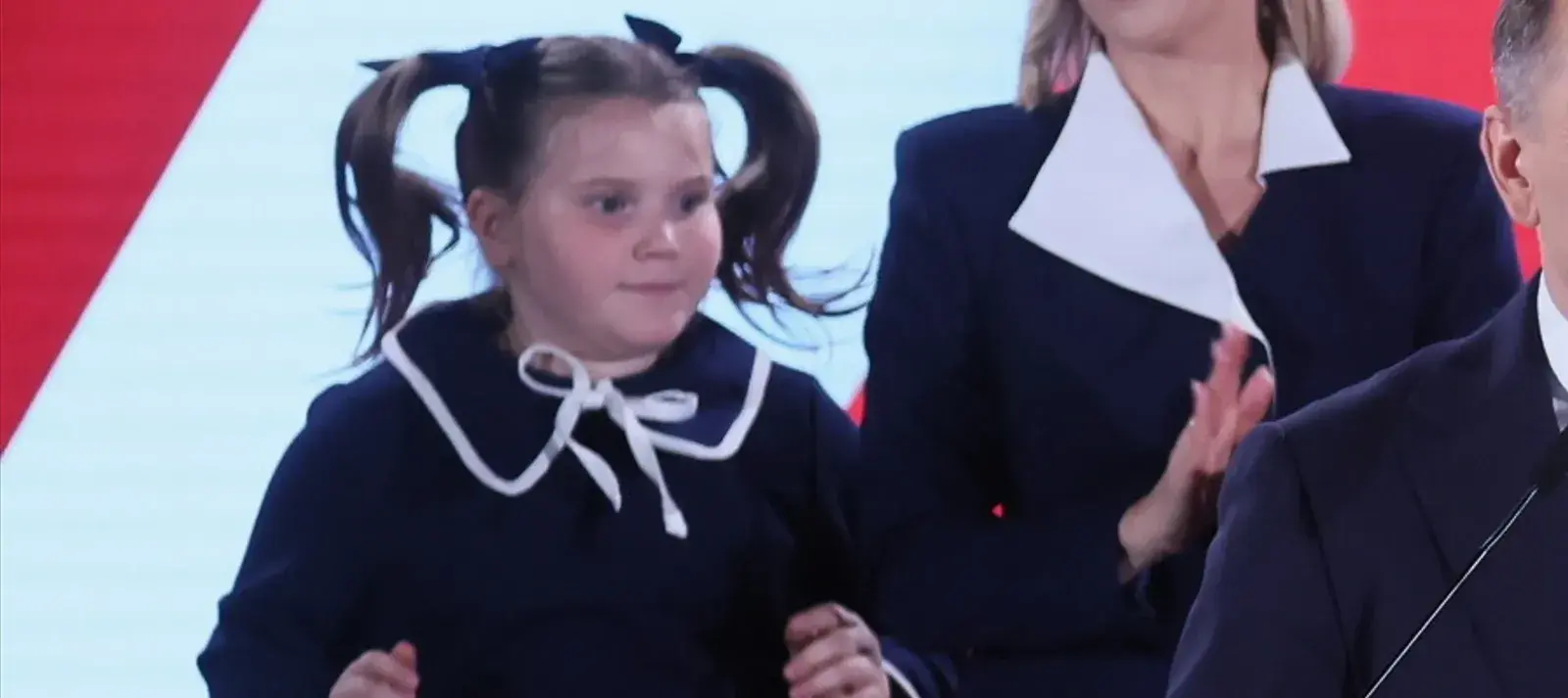 Kasia Nawrocka podbija świat. Córkę prezydenta pokazali choćby w telewizji w Ameryce Południowej