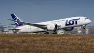the-plane-3357762_1280.webp