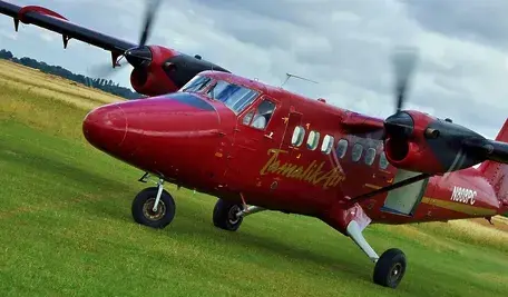 plane-430004_1280.webp