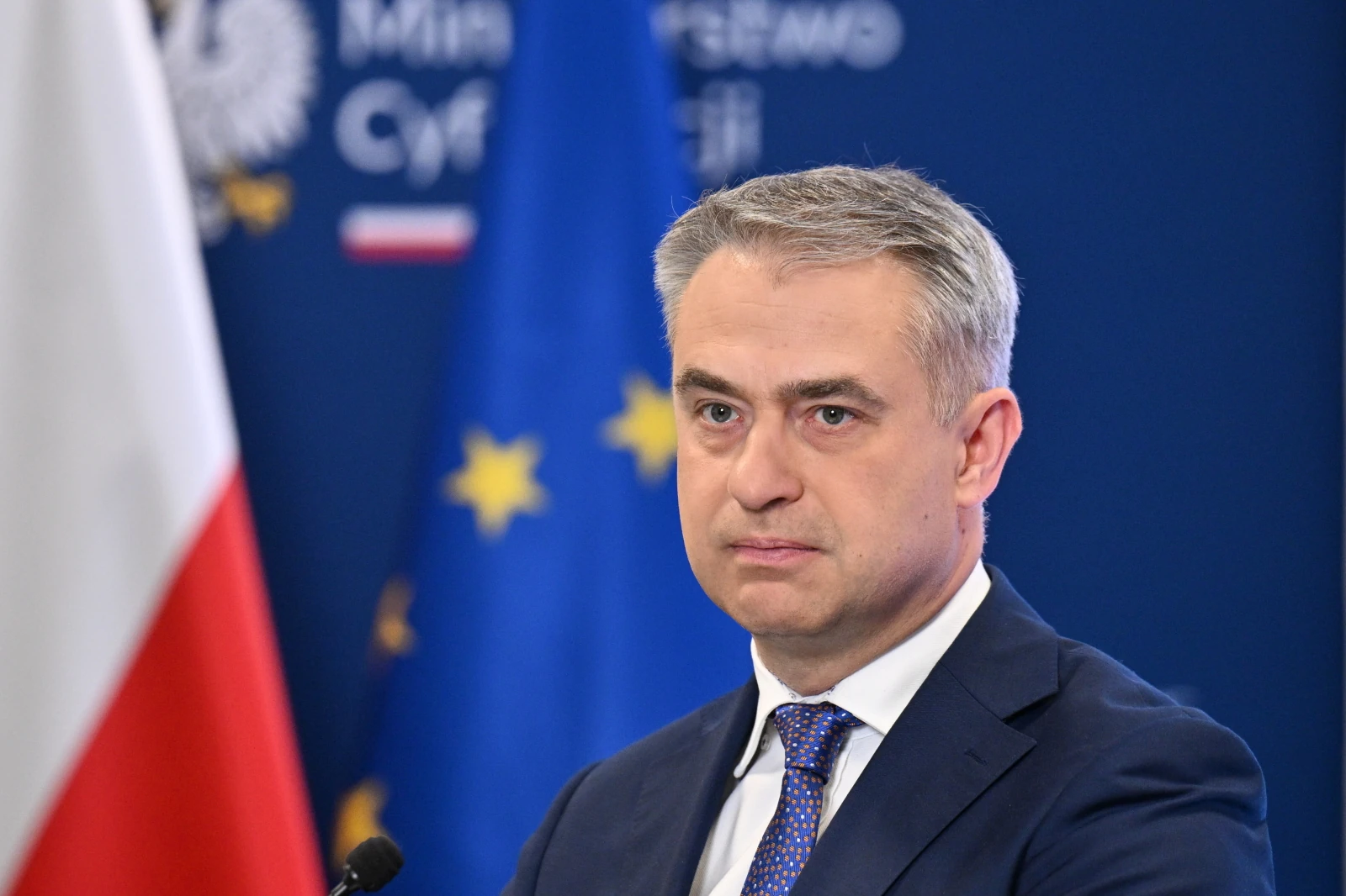 Polski wicepremier poskarżył się w Brukseli na sztuczną inteligencję. KE reaguje