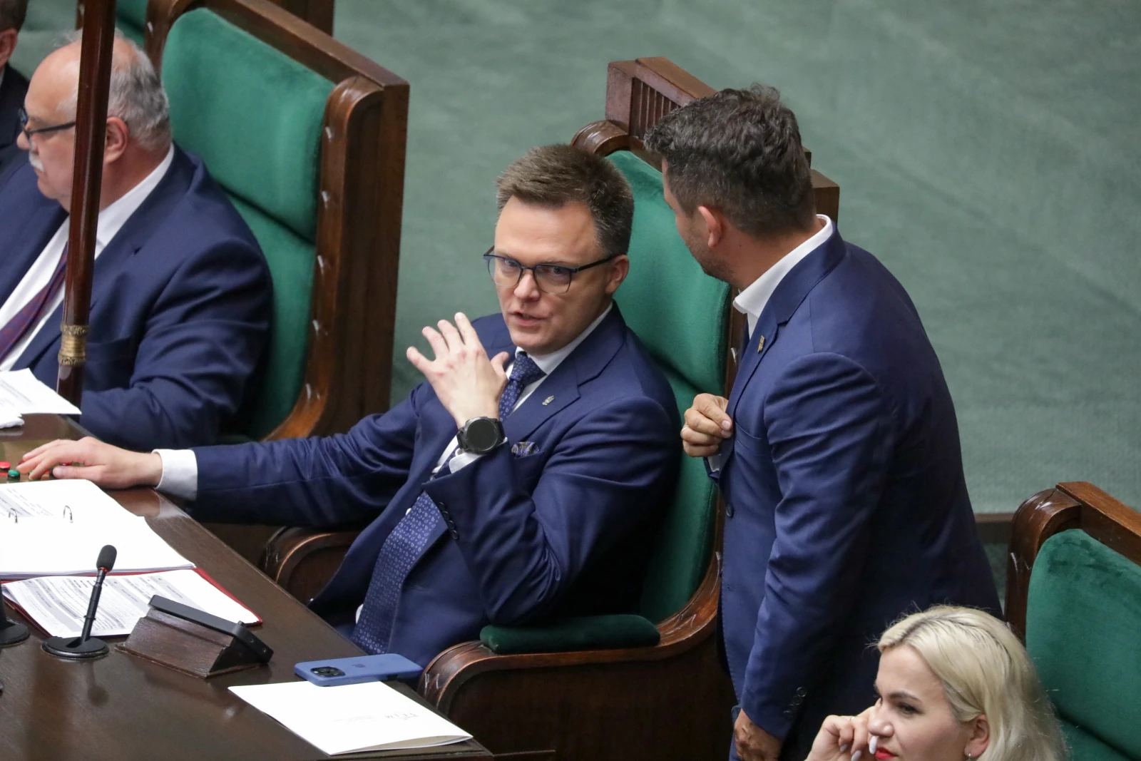 Tusk szykuje „wrogie przejęcie” partii Hołowni? Temu miał służyć przeciek dotyczący słynnej kolacji u Bielana