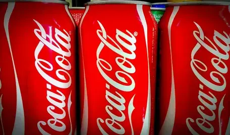coca-cola-2160843_1280.webp