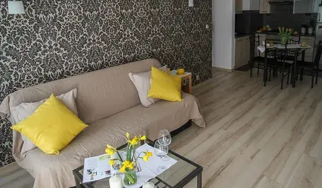 apartment-2094646_1280.webp