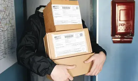 packages-6153947_1280.webp