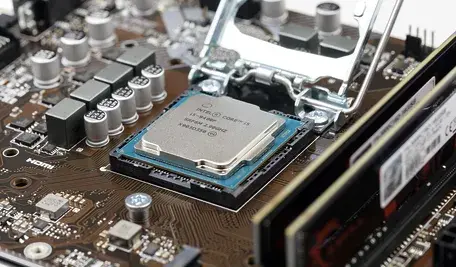 cpu-4393376_1280.webp