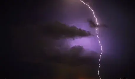atmosphere-weather-storm-lightning-thunder-thunderstorm-68170-pxhere.com.webp