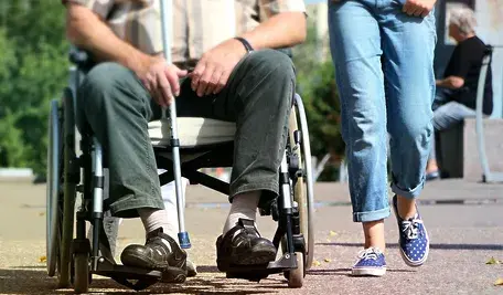 wheelchair-1629490_1280.webp