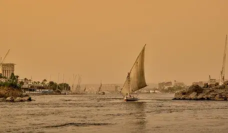 felucca-7237715_1280.webp