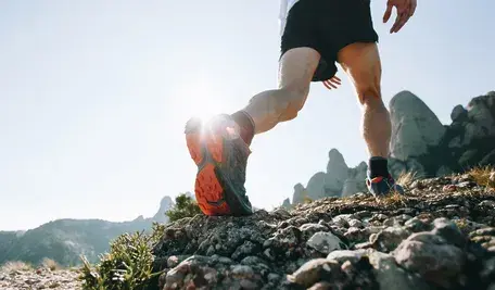 cool-man-with-tattoos-ultra-trail-runner.webp