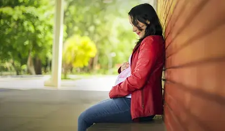 pregnant-3483443_1280.webp