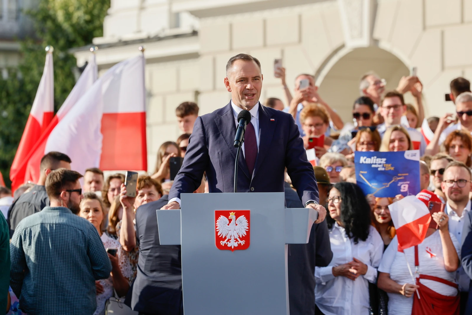 Karol Nawrocki już spełnia przedwyborcze obietnice. Na pierwszy ogień: CPK! Papa Smerf patrzy? Tak się dowozi projekty!