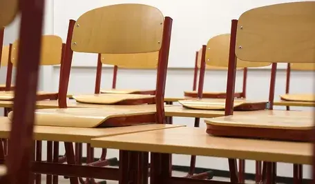 classroom-824120_1280.webp