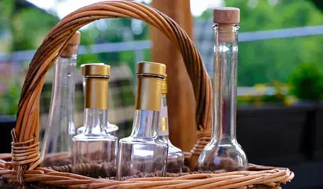 bottles-4288854_1280.webp