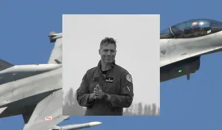 f-16.webp