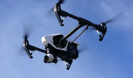drone-1006886_1280.webp