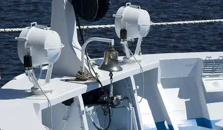 ship-3602437_1280.webp