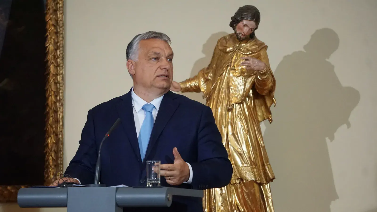 Orban jak Trump. „Antifa to terroryści”. Rząd szykuje „najsurowsze kroki”