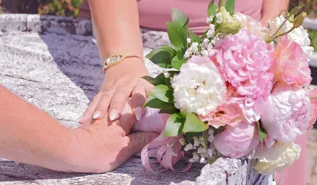 hands-5316163_1280.webp