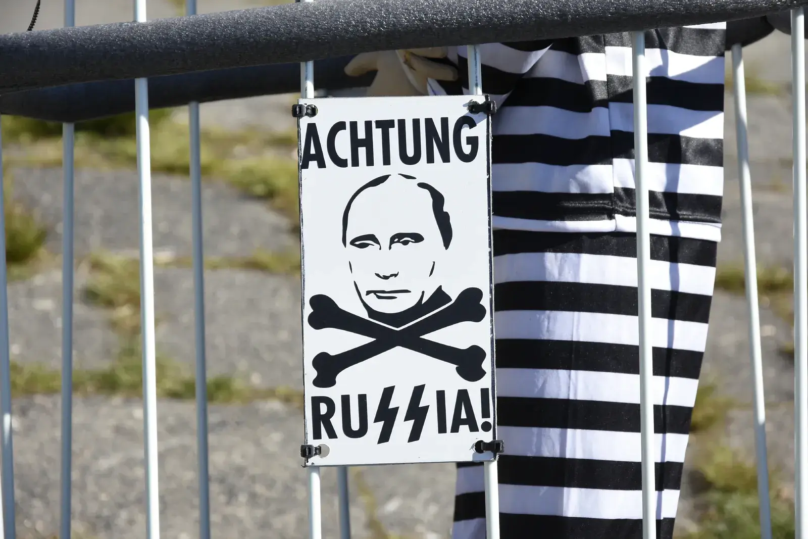 Wymowne! Rosja wypowiedziała konwencję o... zapobieganiu torturom