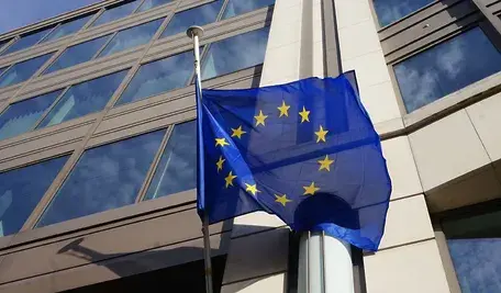 Premier Belgii nazywa swój kraj "tworem przejściowym" i wzywa do większej integracji z Holandią i Luksemburgiem w ramach UE