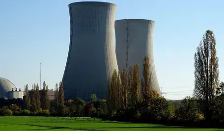 nuclear-power-plant-2854866_1280