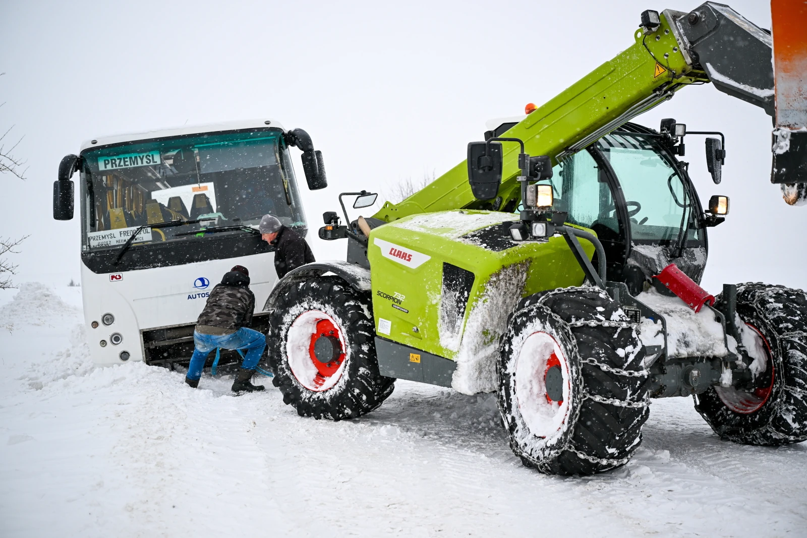Ekstremalny chłód i lodowiska na jezdniach. Dwa groźne zjawiska pogodowe naraz