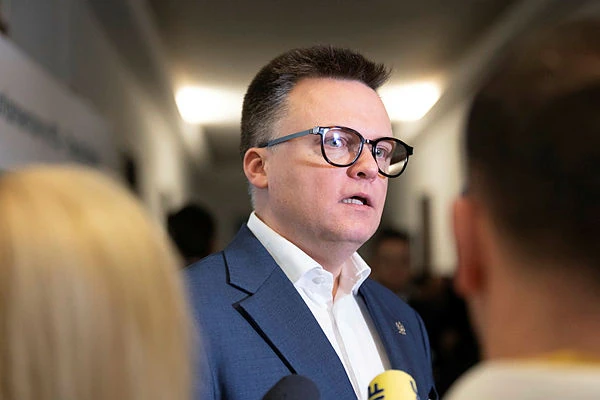 Hołownia jednak zawalczy o fotel lidera Polski 2050? Możliwy zwrot po unieważnieniu wyborów