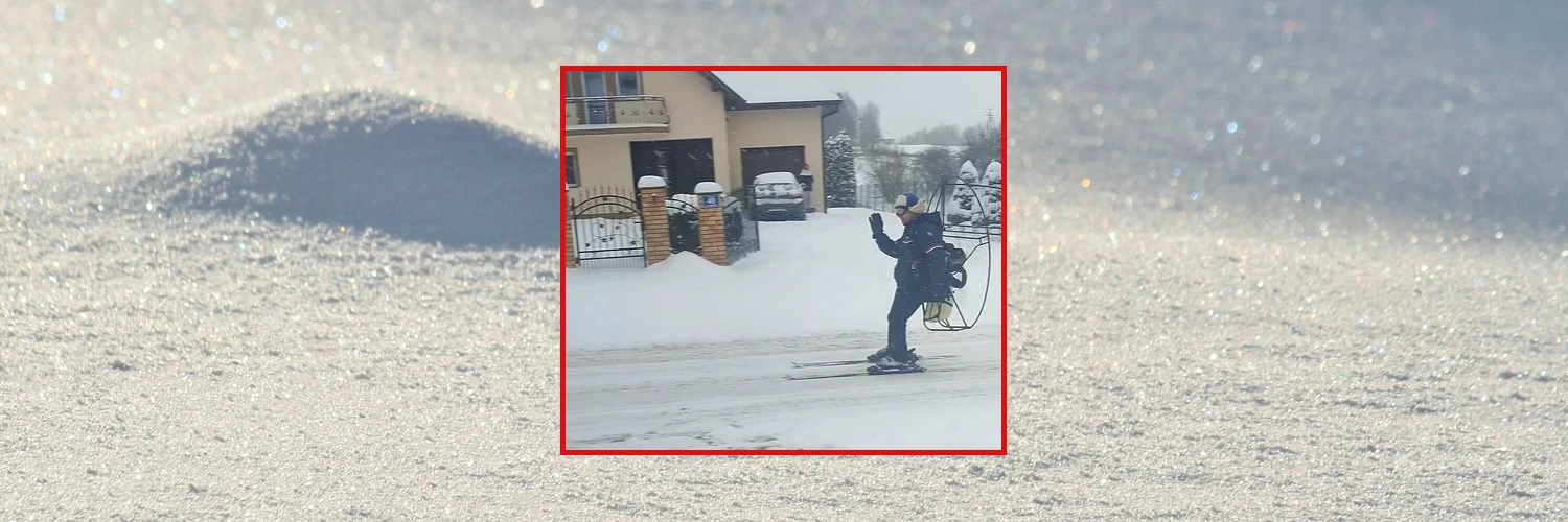 Zima mu niestraszna! Znalazł sposób na zaśnieżone drogi. Nagranie z podbija internet