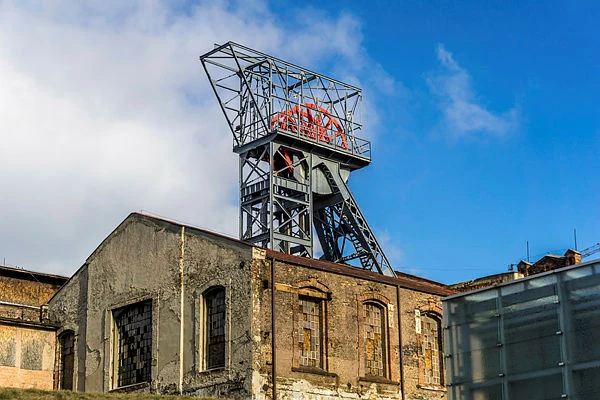Decydujące godziny dla JSW. Bez porozumienia ze związkami grozi upadłość. Rząd szantażuje górników
