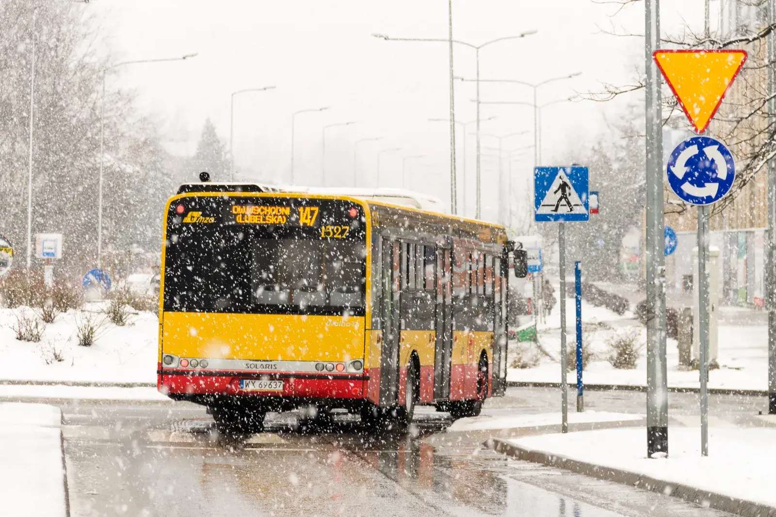Tym razem służby będą gotowe na śnieżyce? Pilne ostrzeżenie przed pogodą w weekend