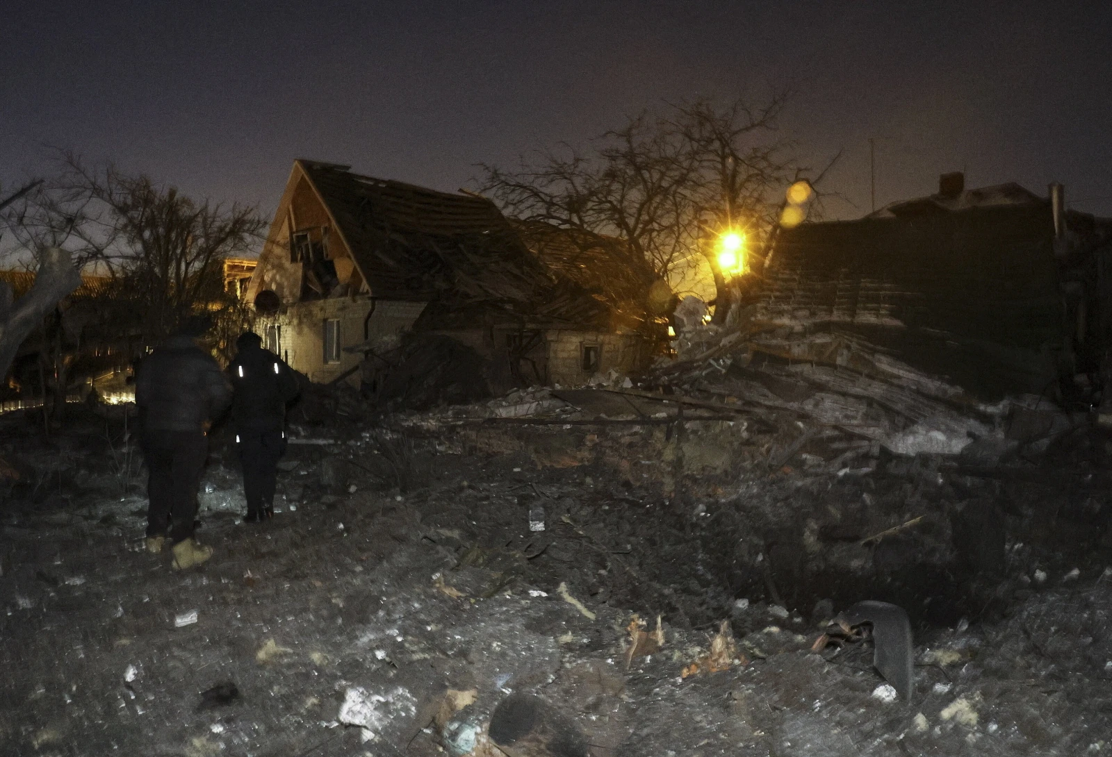 Kilka słów na śniegu przerwało lot drona. To, co zrobił pilot, porusza do łez