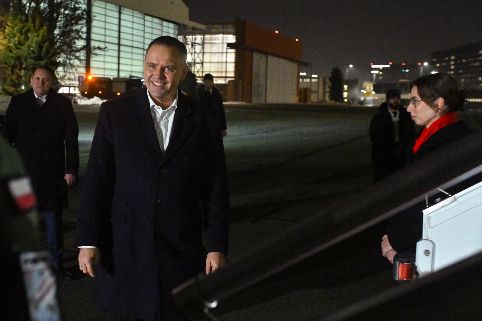 Dziennikarz chciał zakpić z Nawrockiego. Teraz internauci kpią z niego