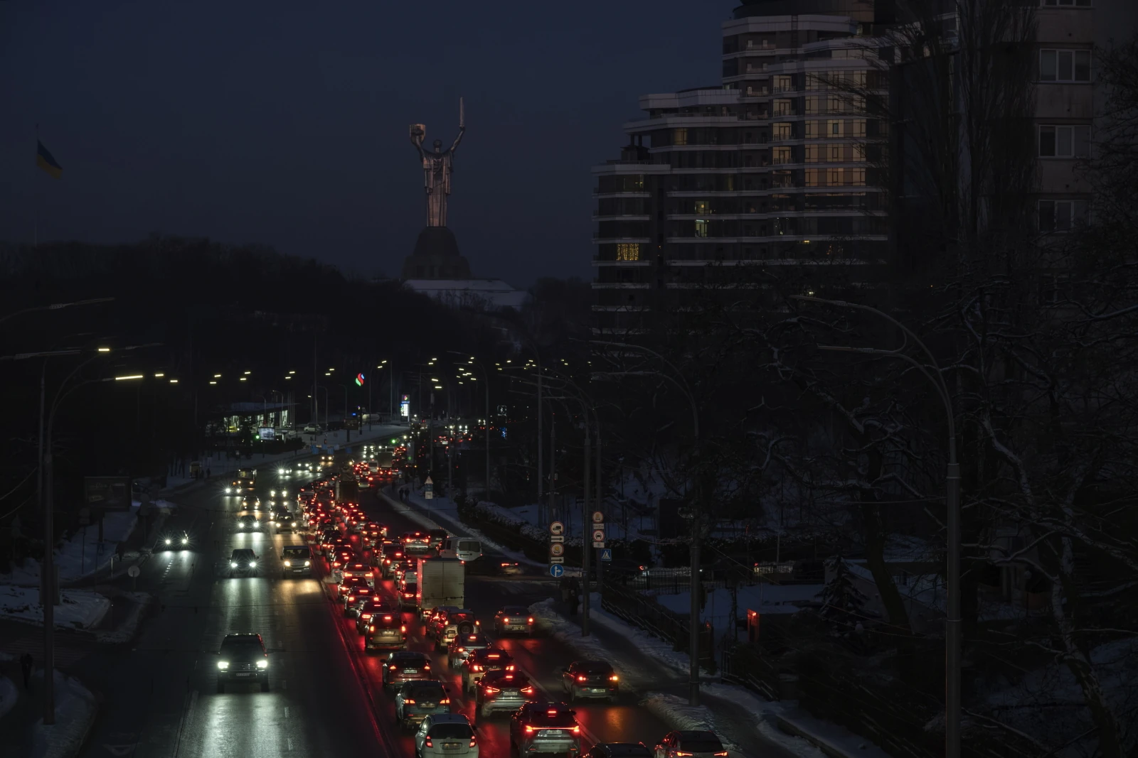 Dramatyczna sytuacja w Kijowie. Mer wzywa do ewakuacji: „Jeśli możecie, opuśćcie miasto”