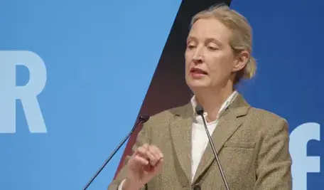 Liderka AfD Alice Weidel domaga się od Ukrainy zwrotu ponad 70 mld euro pomocy oraz odszkodowania za zniszczenie Nord Stream 2, jednocześnie sprzeciwiając się użyciu niemieckiego sprzętu wojskowego przeciwko Rosji.