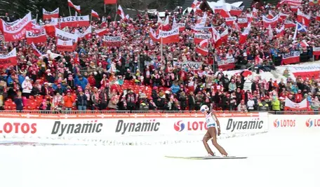 Kamil Stoch podczas konkursu skoków 