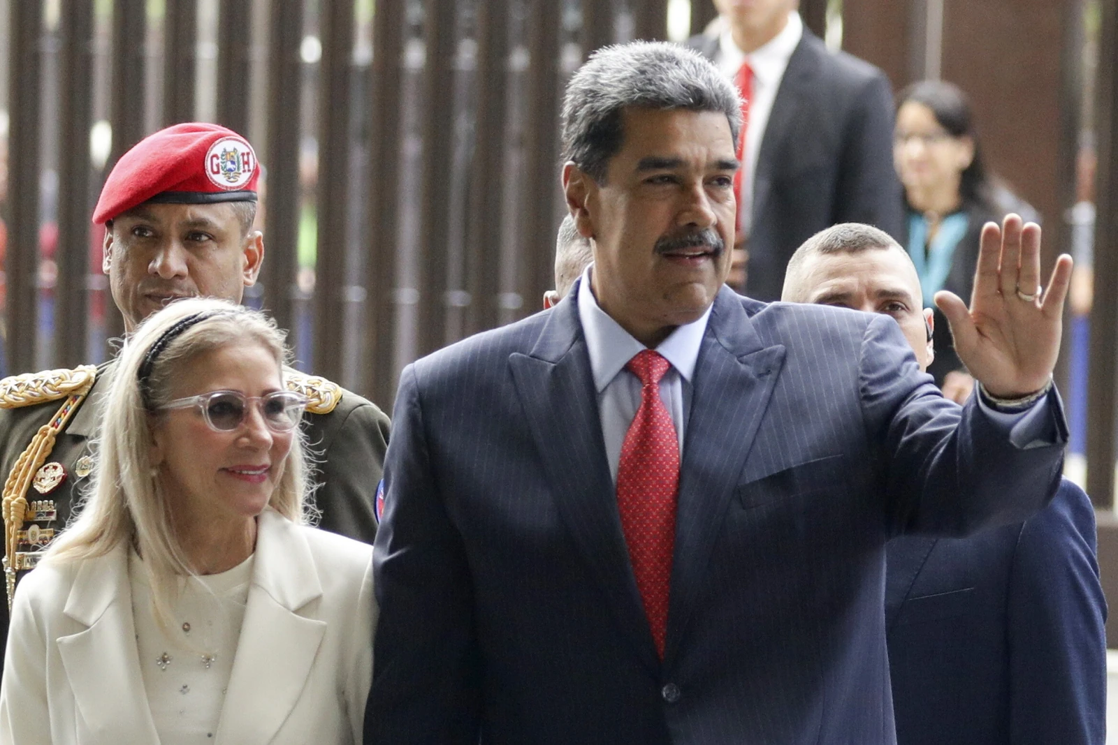 Maduro is in the hands of the Americans. What will happen to him now?