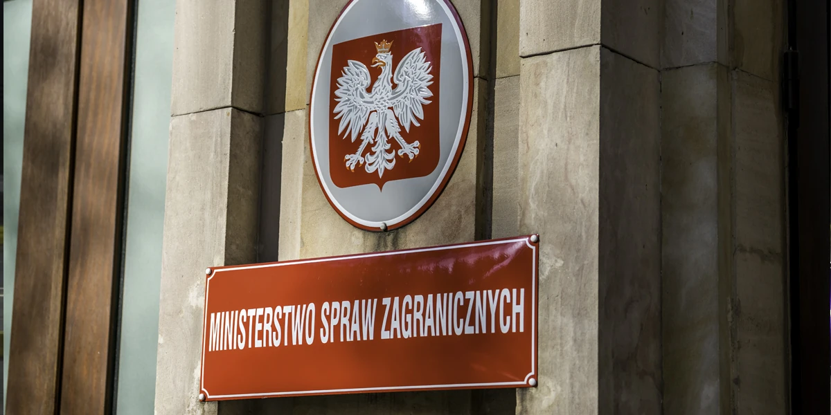 Kabaret! Polscy internauci bezlitośni wobec oficjalnego komunikatu MSZ. Nie uwierzysz, co napisali!