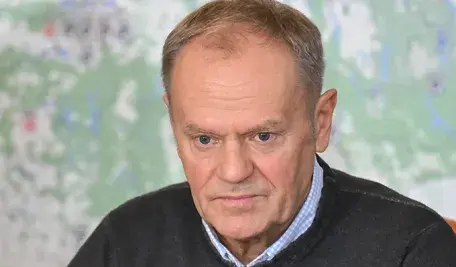 Premier Donald Tusk na odprawie z przedstawicielami służb, 3 bm. w Delegaturze Warmińsko-Mazurskiego Urzędu Wojewódzkiego w Elblągu. Spotkanie zorganizowano w związku z sytuacją pogodową na terenie kraju. (amb)
