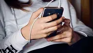 Twój 12-latek prosi o smartfona? Zobacz, jak bezpiecznie wyznaczyć granice i ustrzec go przed kompleksami