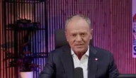 Donald Tusk w najnowszym nagraniu krytykuje weta prezydenta Karola Nawrockiego, zarzucając mu celowe utrudnianie pracy rządu oraz działanie na szkodę interesów państwa.