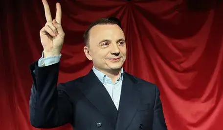 Łukasz Gibała wygrywa wybory według sondaży exit poll OGB i IPSOS