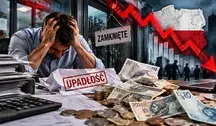 Przedsiębiorca z problemami finansowymi przy dokumentach, pieniądzach i symbolu upadłości firmy