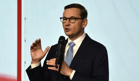 Mateusz Morawiecki miał podjąć decyzję, by wstrzymać się z przekształceniem Rozwoju Plus w partię polityczną