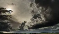 ciemne chmury