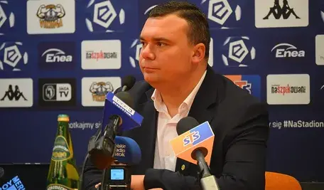 AdrianSiemieniec_kongerencja
